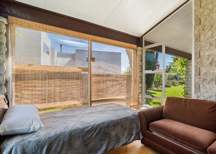 Vakantiehuis Sunlit Solace - Wanaka